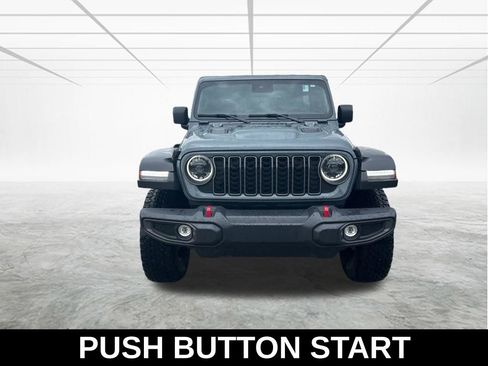 Used 2025 Jeep Wrangler Unlimited Rubicon AWD/4WD image 9