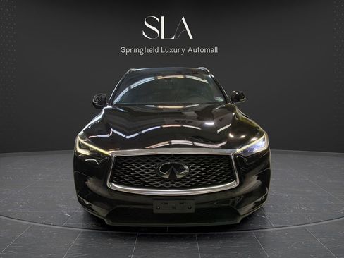 Used 2019 INFINITI QX50 Essential w/ Sensory Package AWD/4WD image 2