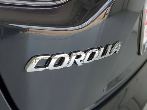 Used 2025 Toyota Corolla LE FWD image 8