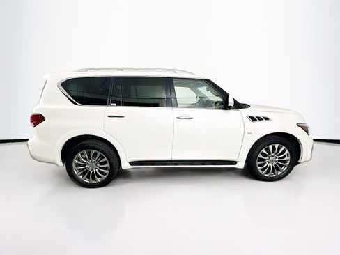 Used 2017 INFINITI QX80 2WD w/ Driver Assistance Package image 10