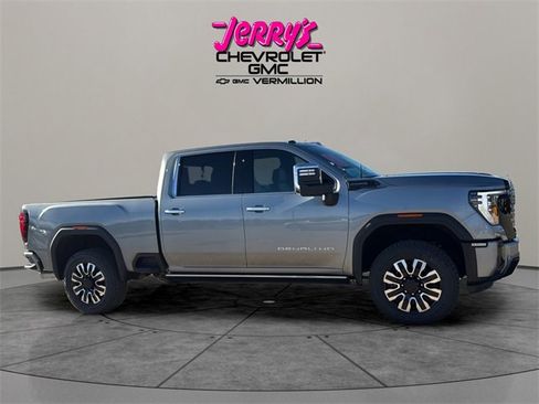 New 2026 GMC Sierra 2500 Denali Ultimate image 18