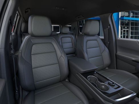 New 2027 Chevrolet Equinox LT w/ Convenience Package II FWD image 16