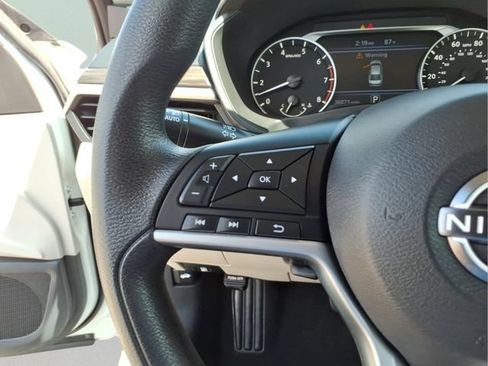 Used 2023 Nissan Altima 2.5 SV FWD image 16