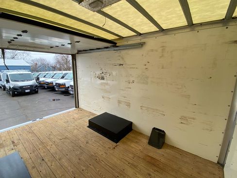 Used 2020 Chevrolet Express 3500 w/ Power Convenience Package image 9