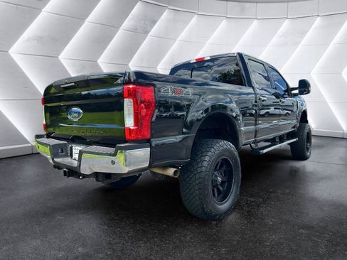 Used 2017 Ford F250 Lariat w/ Lariat Ultimate Package AWD/4WD image 7