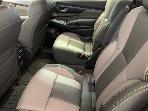 Used 2025 Subaru Ascent Onyx Edition image 5