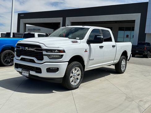 New 2026 RAM 2500 Big Horn AWD/4WD image 33