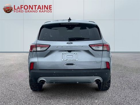 Used 2022 Ford Escape SE w/ Convenience Package image 6