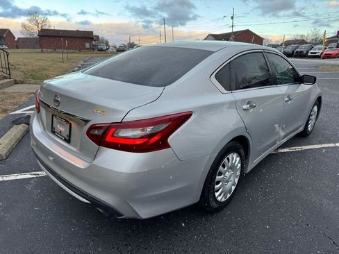 Used 2018 Nissan Altima 2.5 S w/ S Convenience Package image 8