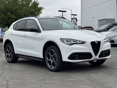 New 2025 Alfa Romeo Stelvio Sprint w/ Veloce Package