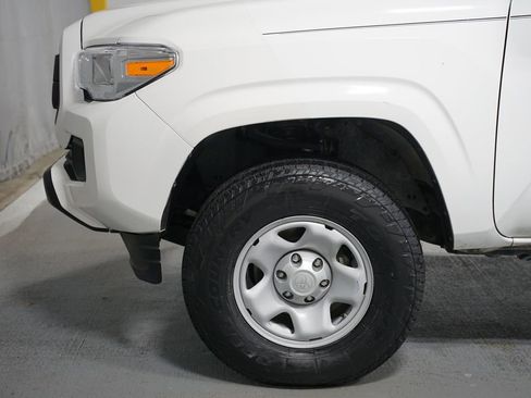 Certified 2023 Toyota Tacoma SR image 5