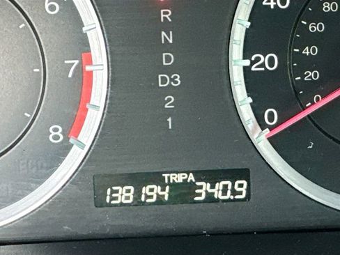 Used 2010 Honda Accord EX-L image 12