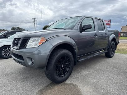Used 2021 Nissan Frontier SV w/ Midnight Edition Floor Mats