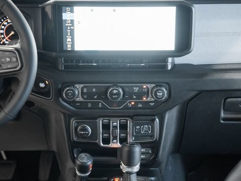 New 2026 Jeep Gladiator Sport AWD/4WD image 22