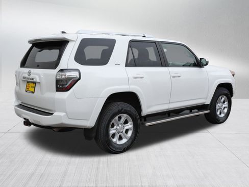 Certified 2018 Toyota 4Runner SR5 image 8