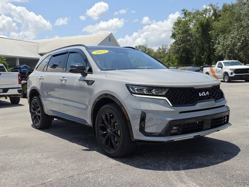 Used 2022 Kia Sorento SX AWD/4WD image 2