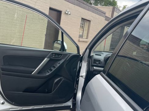 Used 2014 Subaru Forester 2.5i Premium w/ All-Weather Package AWD/4WD image 10