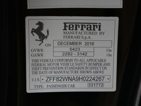 Used 2017 Ferrari GTC4Lusso image 18