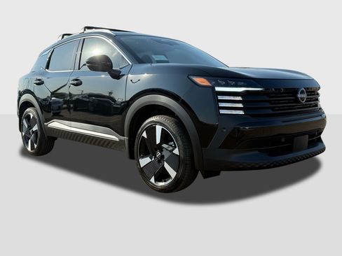 New 2025 Nissan Kicks SR image 9