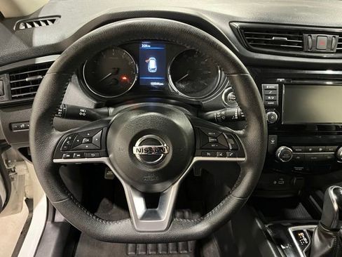Used 2019 Nissan Rogue SV AWD/4WD image 22