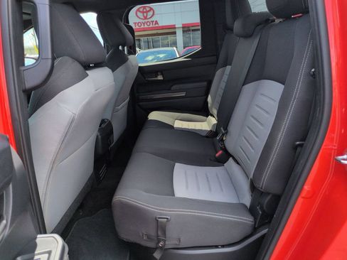 Used 2024 Toyota Tacoma TRD Sport AWD/4WD image 25