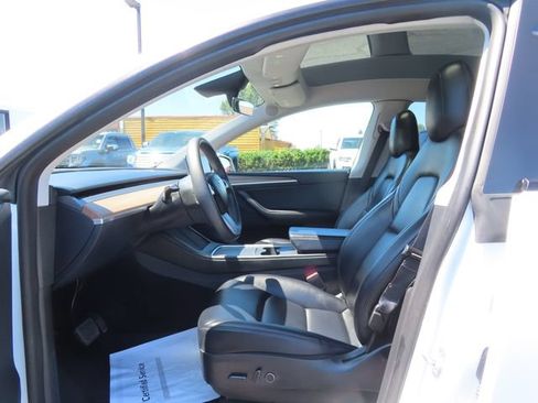 Used 2023 Tesla Model Y Long Range AWD/4WD image 13