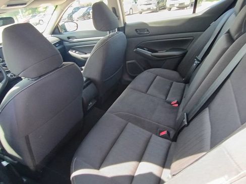 Used 2023 Nissan Altima 2.5 SV FWD image 19