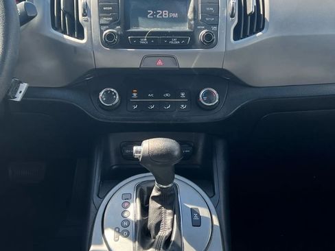 Used 2016 Kia Sportage LX w/ LX Popular Package image 15