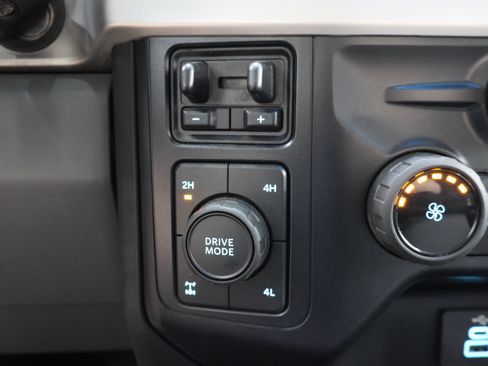 Used 2024 Ford F250 XL w/ STX Appearance Package AWD/4WD image 48