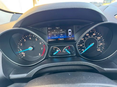 Used 2019 Ford Escape SE AWD/4WD image 16