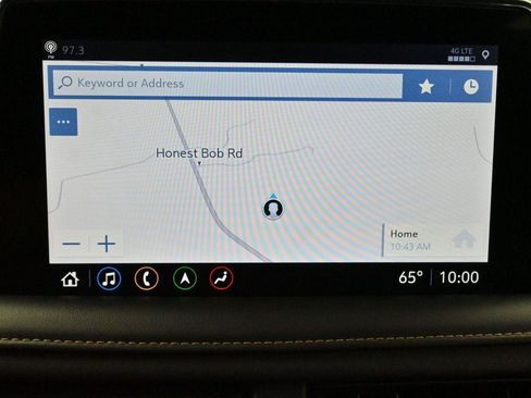 Used 2021 GMC Yukon XL AT4 w/ AT4 Premium Plus Package AWD/4WD image 27