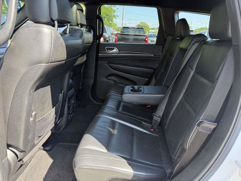 Used 2020 Jeep Grand Cherokee Limited w/ Luxury Group II AWD/4WD image 14