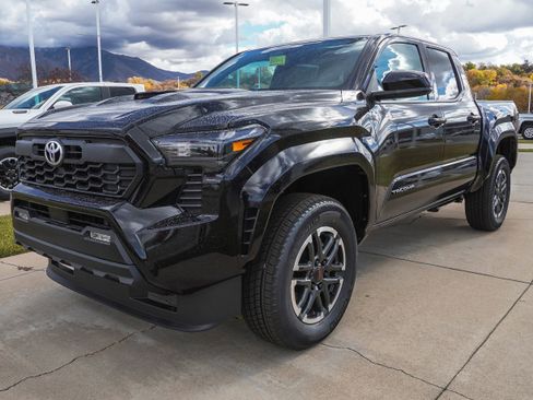 New 2025 Toyota Tacoma TRD Sport image 4
