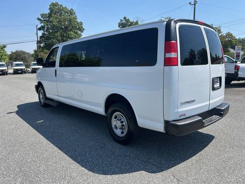 Used 2020 Chevrolet Express 3500 LS RWD image 7