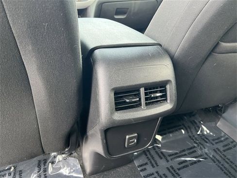 Certified 2023 Chevrolet Equinox LS w/ LS Convenience Package image 20