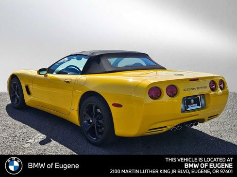 Used 2001 Chevrolet Corvette Convertible w/ Preferred Equipment Group2 RWD image 5