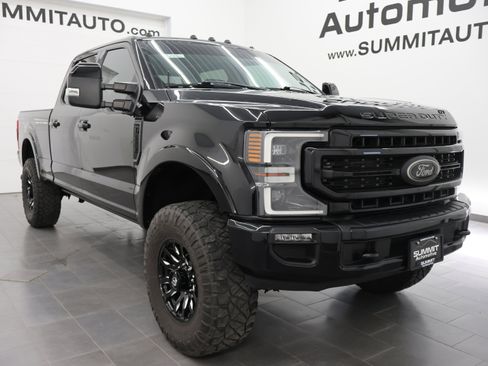 Used 2021 Ford F250 Lariat AWD/4WD image 2