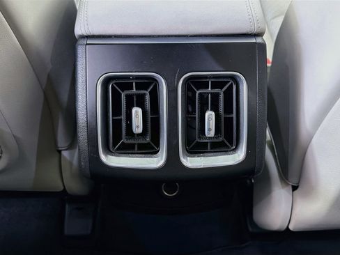 Used 2025 Kia Sorento S w/ Panoramic Sunroof Package FWD image 29