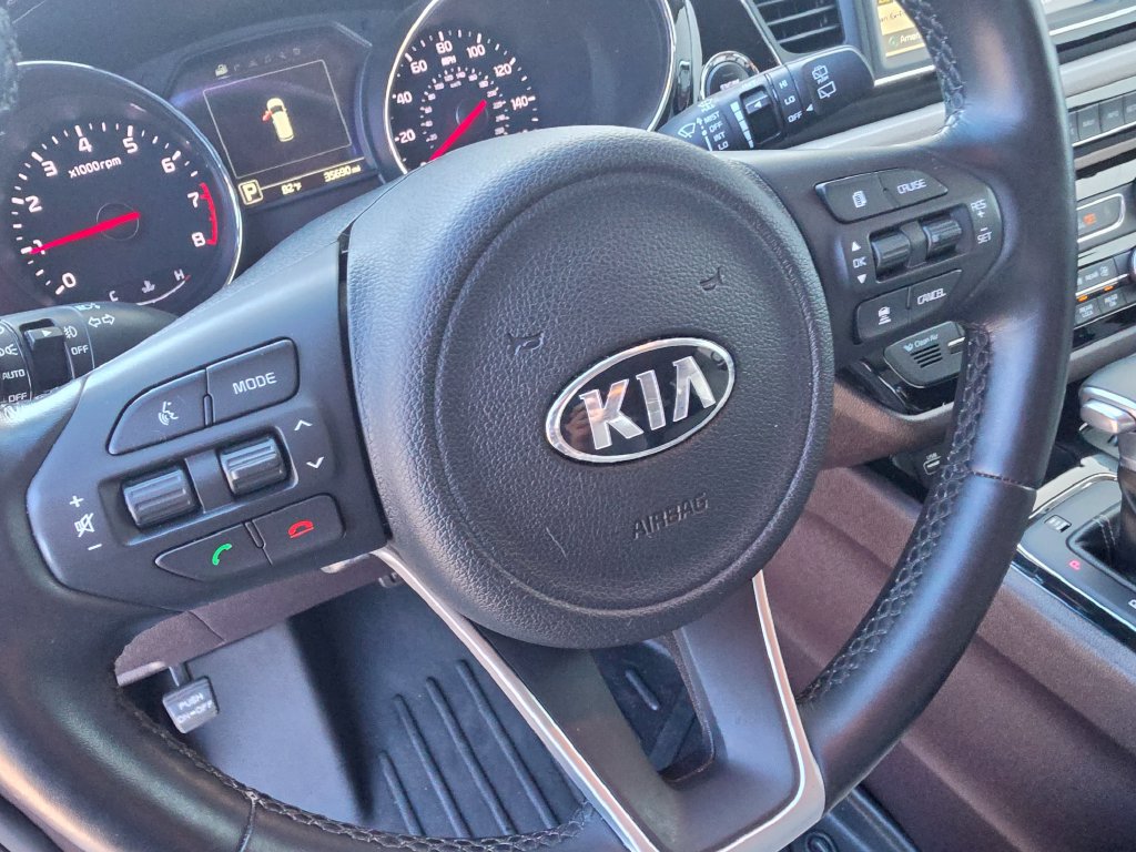 Used 2018 Kia Sedona SX Limited FWD image 15