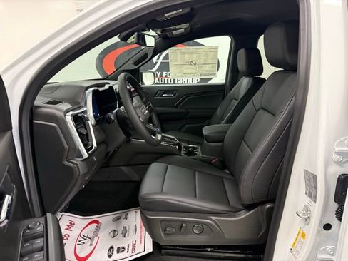 New 2026 GMC Canyon Elevation w/ Convenience Package image 9