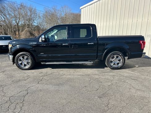 Used 2017 Ford F150 Lariat image 9