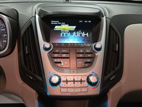 Used 2016 Chevrolet Equinox LT w/ Convenience Package image 17