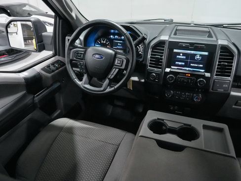 Used 2015 Ford F150 XLT w/ Equipment Group 302A Luxury AWD/4WD image 11