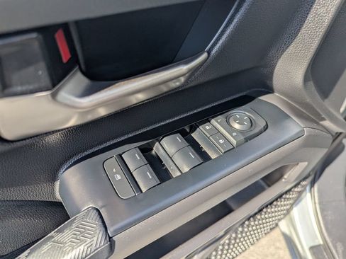 Used 2025 Toyota Tacoma TRD Off-Road AWD/4WD image 13