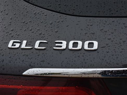 Used 2022 Mercedes-Benz GLC 300 image 7