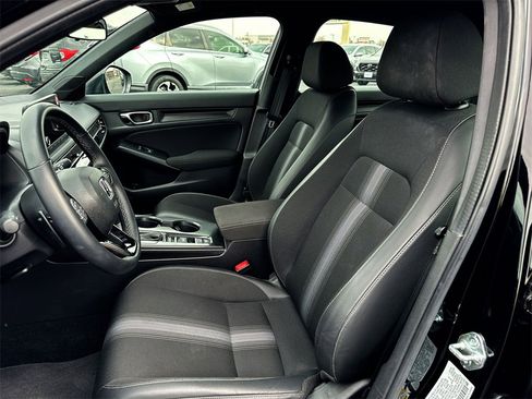 Used 2025 Honda Civic Sport image 11