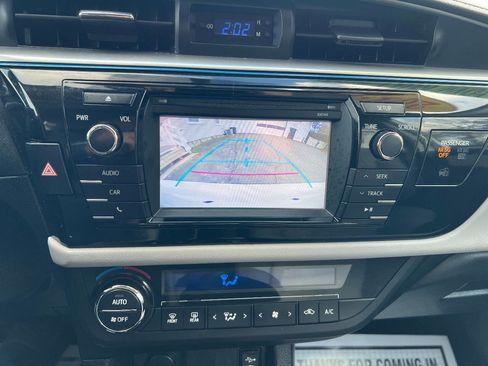 Used 2014 Toyota Corolla LE Premium image 33