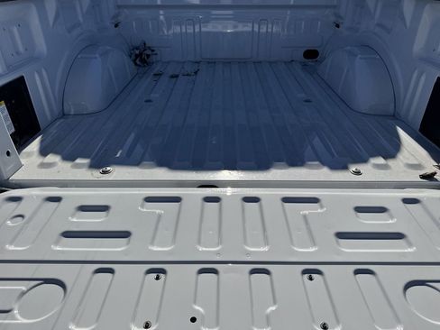 New 2025 Ford F150 Lariat w/ Equipment Group 501A Mid image 18