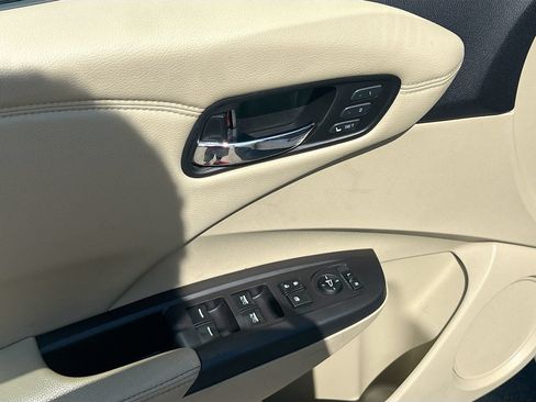 Used 2018 Acura RDX AWD w/ Advance Package image 18