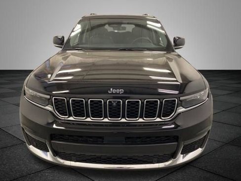 Used 2023 Jeep Grand Cherokee L Limited w/ Luxury Tech Group II AWD/4WD image 2